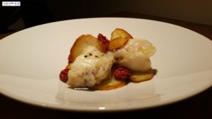 Coda di rospo con patate e pomodori confit