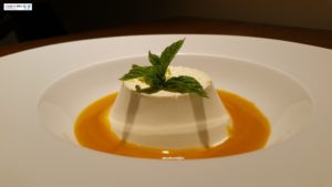 Panna cotta al cocco, mango e lime